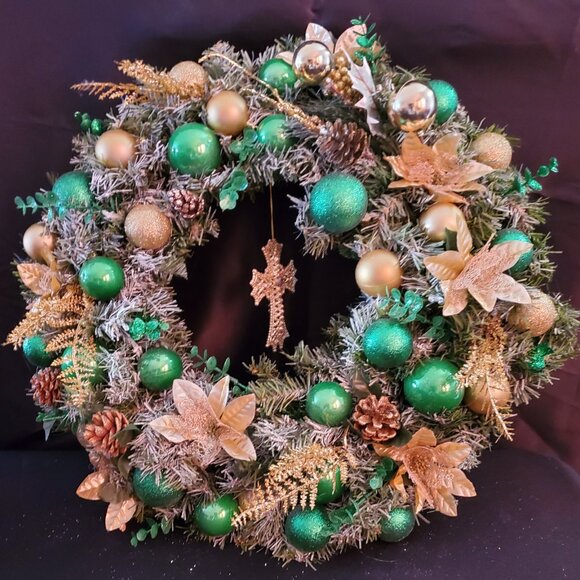 Green and Gold Decorated Wreath with Lights - Picture 2 of 2